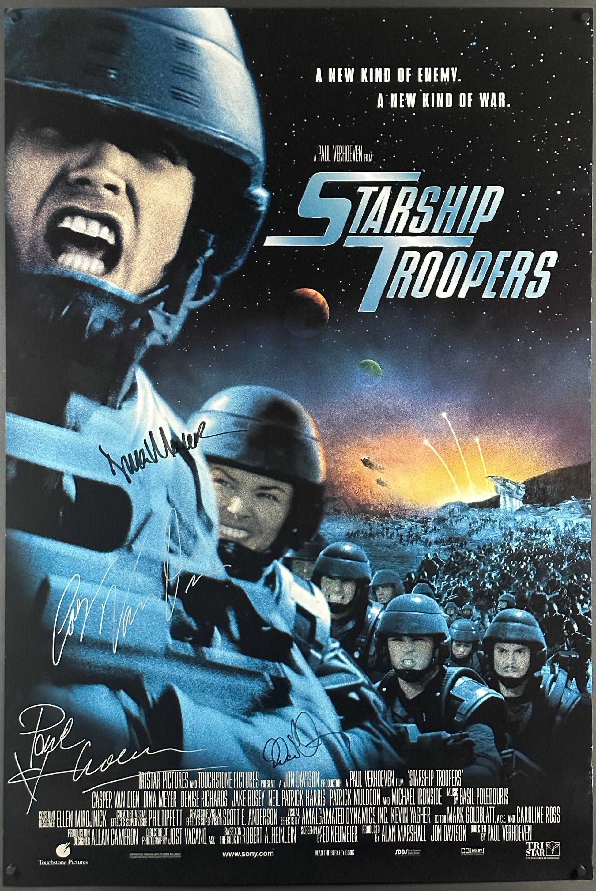 Starship Troopers US One Sheet AUTOGRAPHED (1997) - ORIGINAL RELEASE - posterpalace.com